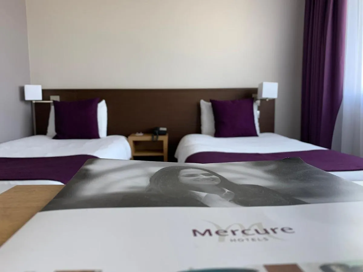 Mercure Toulouse Aéroport Golf de Seilh Hotel