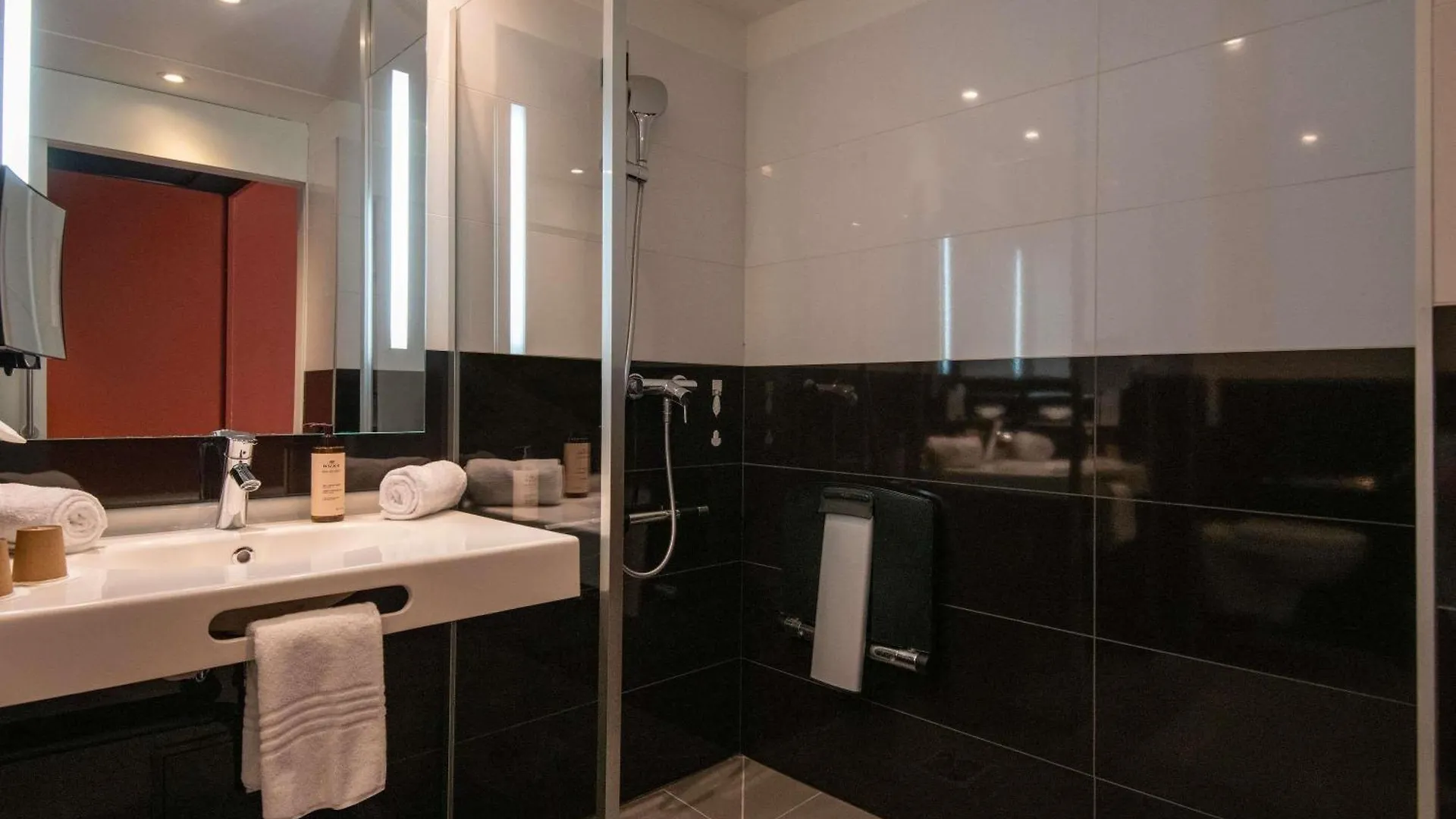 Mercure Toulouse Aéroport Golf de Seilh Hotel