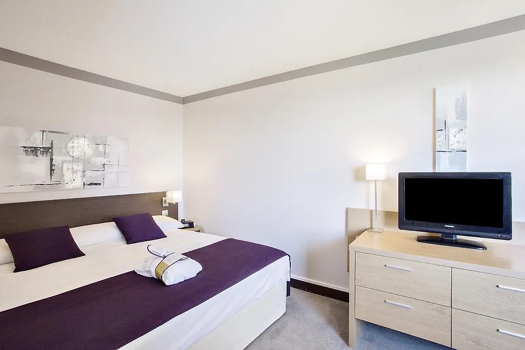 Mercure Toulouse Aéroport Golf de Seilh Hotel
