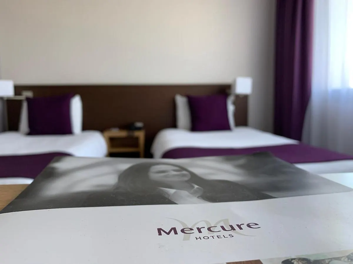 Mercure Toulouse Aéroport Golf de Seilh 4*,